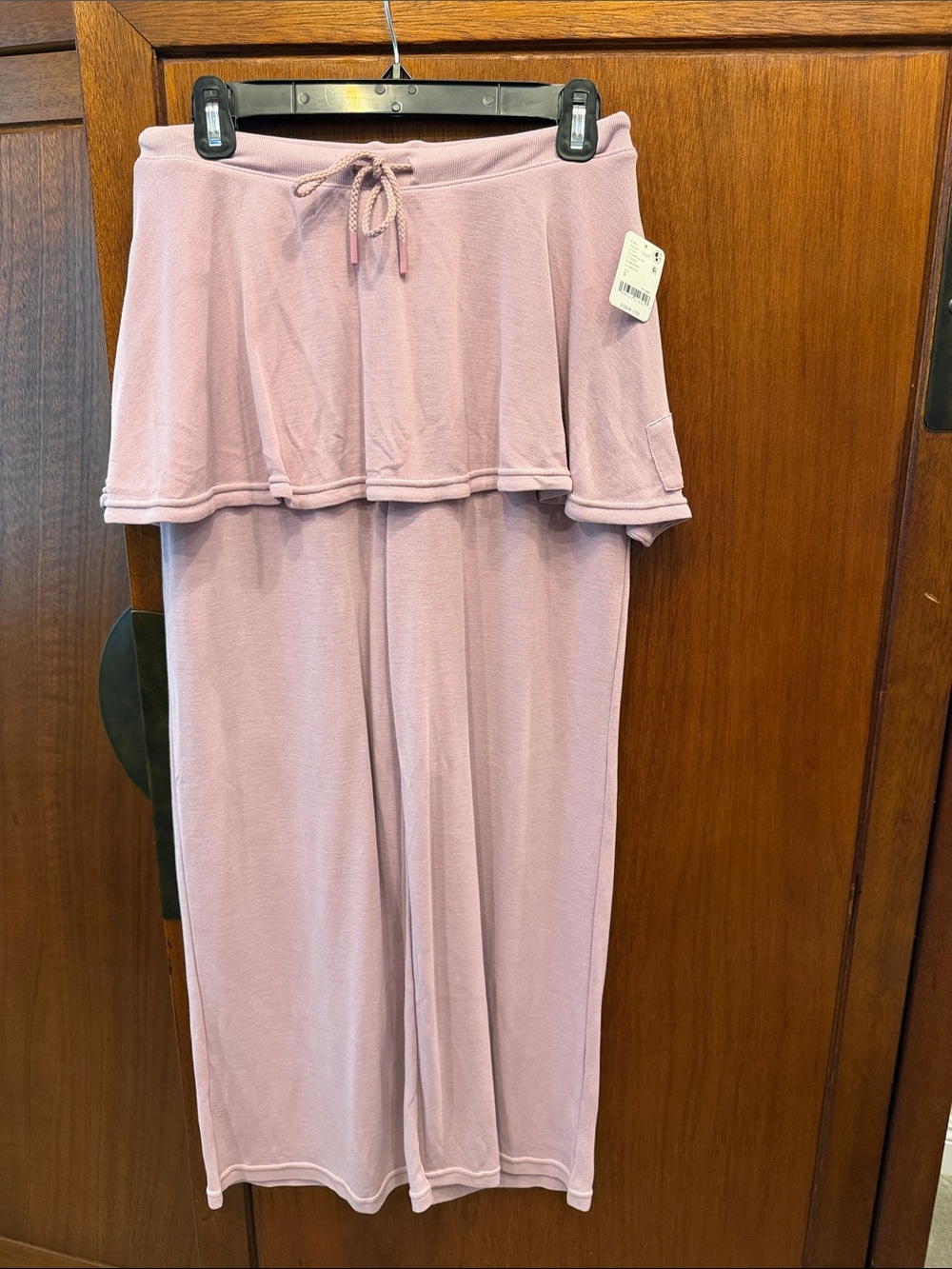 Free People Yoga/Pants with Built-In Skirt Size Small Vanilla Fig Color